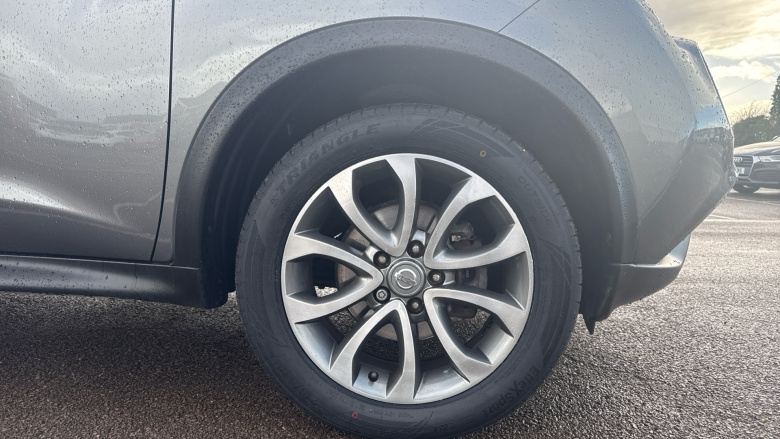 Nissan Juke 1.2 DiG-T Tekna 5dr Petrol Hatchback